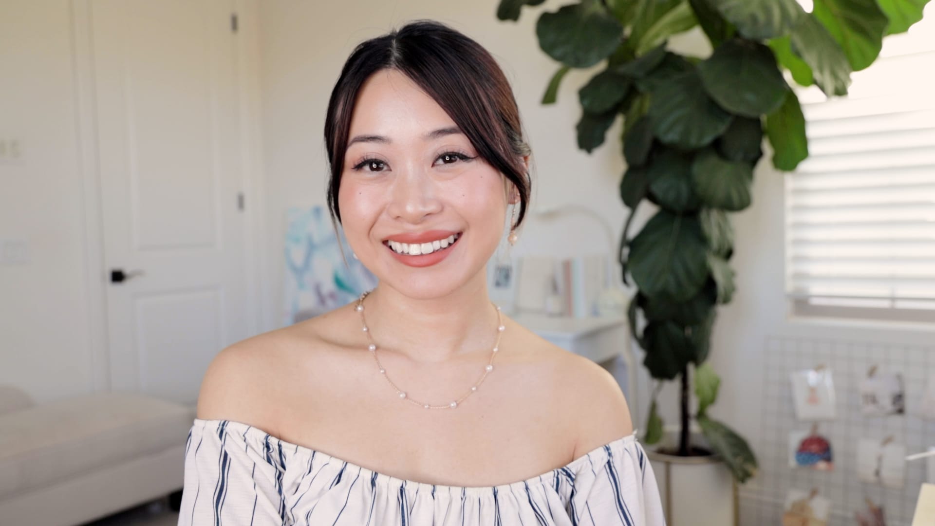 115A0927.00_33_14_05.Still366