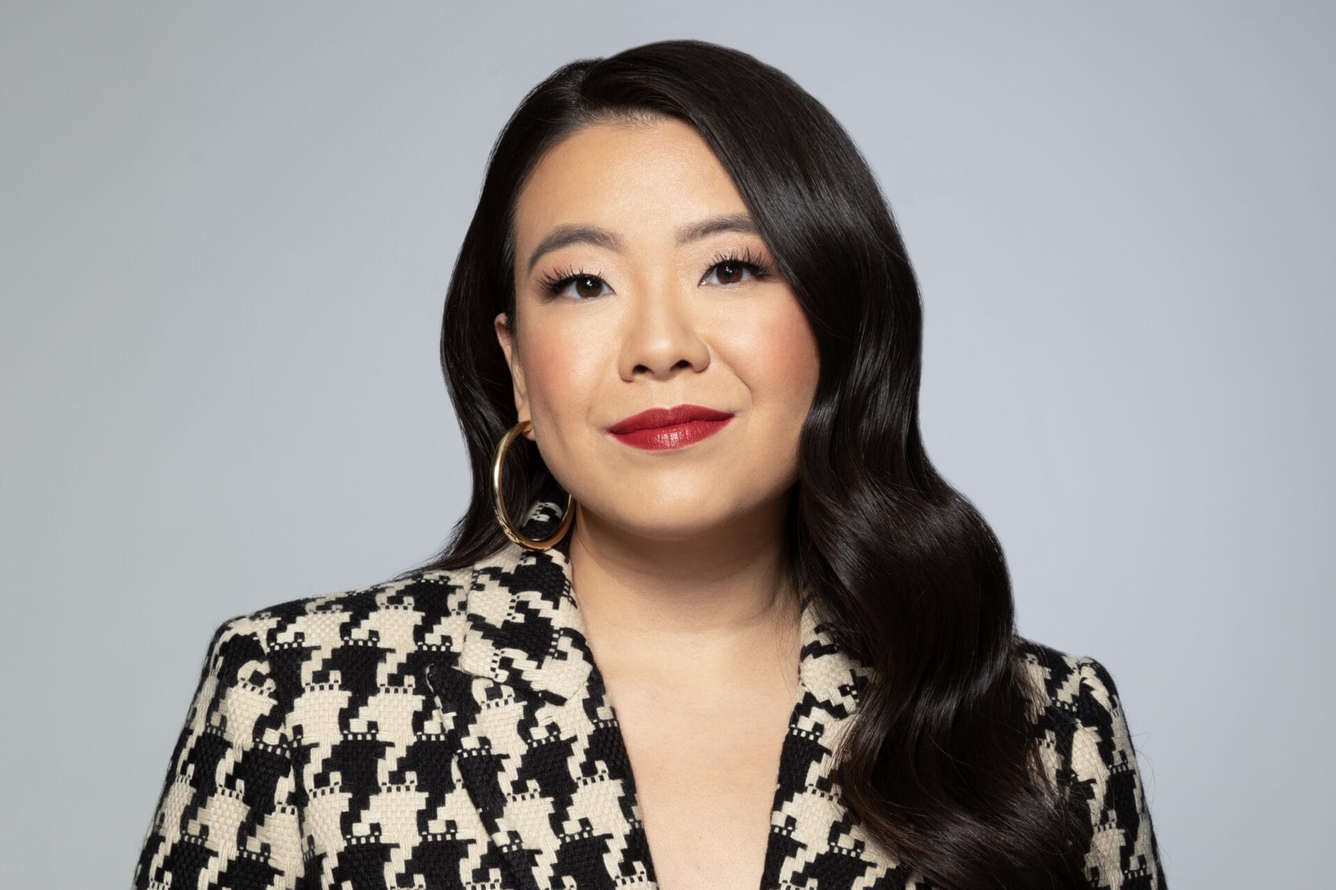 248: Wealth Building with Confidence with Vivian Tu (Your Rich BFF ...