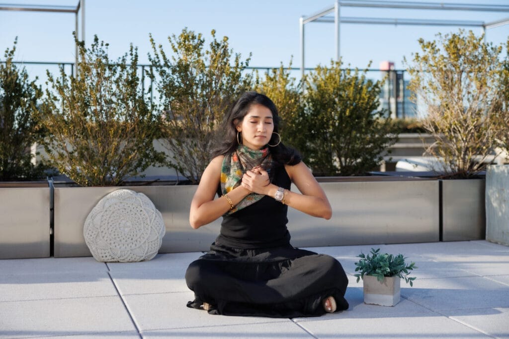 Nidhi_Headshots-17 (2)