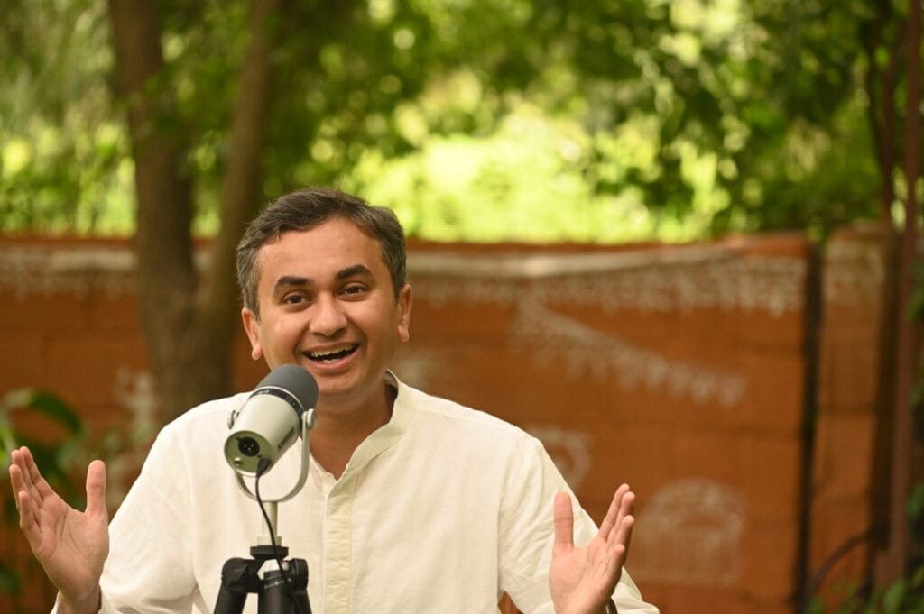 BCD97BD6-1A03-4E91-A8A4-C2FF59A5BEE5